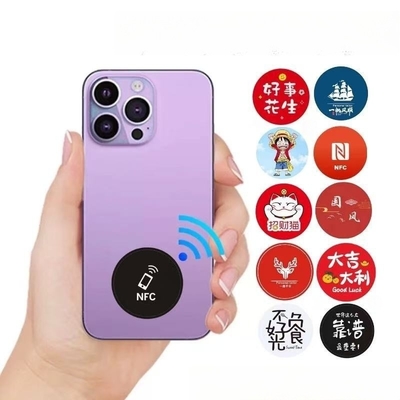 kaufen Benutzerdefinierte digitale Visitenkarte Mobiltelefon-Aufkleber Nfc Epoxy-Aufkleber Flat Nfc Social Media Tag Nfc Tag für alle Telefone online manufacture